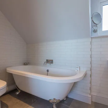Marchbourne Holiday home